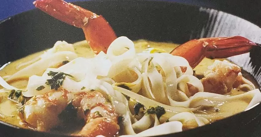 Laksa de camarão